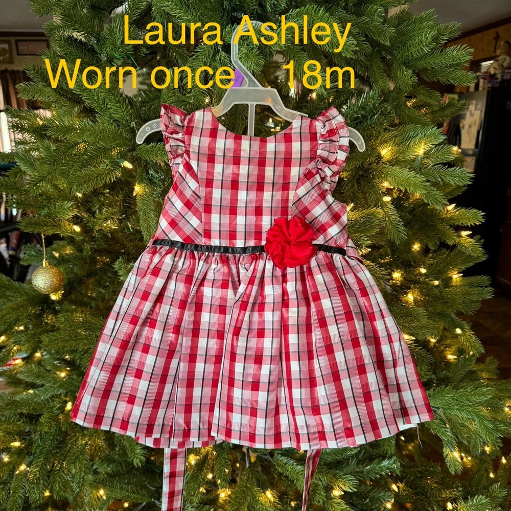 Christmas dress for toddler red and white worn once like new. Bloomers included.